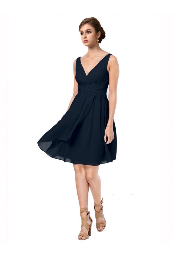 Azul marina oscuro línea A Cuello en V Gasa Corto Vestidos de dama de honor / Vestidos de cóctel Al Por Mayor