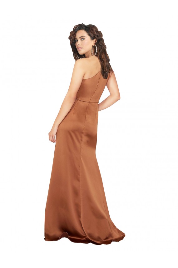 Naranja línea A Un Hombre Satén sedoso Largo Formales Vestidos de dama de honor / Vestidos de fiesta Al Por Mayor