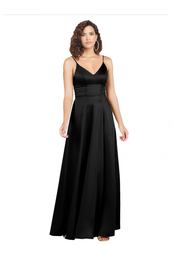 Negro línea A Cuello en V Satén sedoso Largo Formales Vestidos de dama de honor / Vestidos de fiesta Al Por Mayor