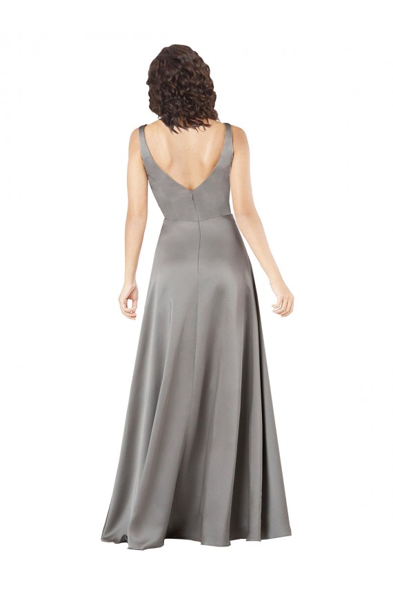 Pearl Grey línea A Cuello en V Satén sedoso Largo Formales Vestidos de dama de honor / Vestidos de fiesta Al Por Mayor