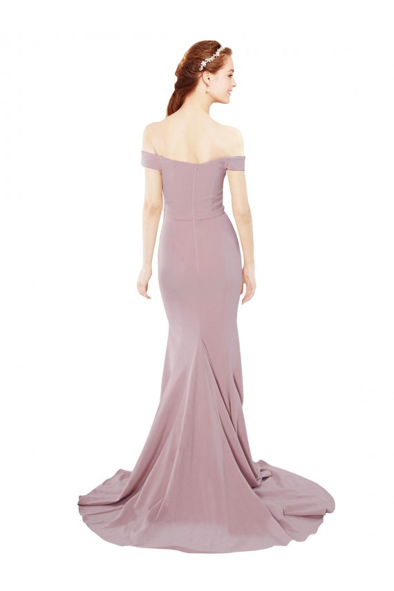 Rosa empolvado Sirena Hombros Descubiertos Barrer tren Crepé Elástico Largo Formales Vestidos de dama de honor / Vestidos de fiesta Al Por Mayor