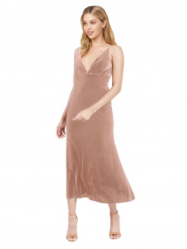 Rosa línea A Cuello en V Midi Terciopelo Elástico Corto Vestidos de dama de honor / Vestidos de fiesta / Vestidos de cóctel Al Por Mayor