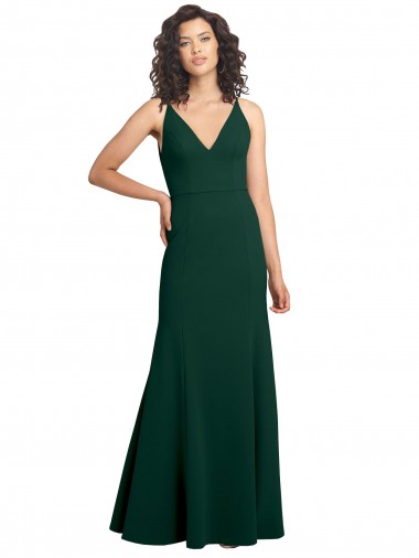Verde Midnight línea A Cuello en V Crepé Elástico Largo Formales Vestidos de dama de honor / Vestidos de fiesta Al Por Mayor