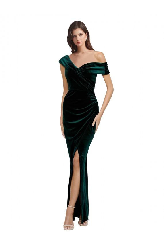 Verde oscuro Cubierta Hombros Descubiertos Terciopelo Elástico Largo Asimétrico Formales Vestidos de dama de honor / Vestidos de fiesta Al Por Mayor