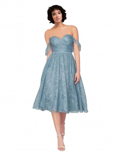 línea A Hombros Descubiertos Encaje Corto Vestidos de dama de honor / Vestidos de cóctel Al Por Mayor