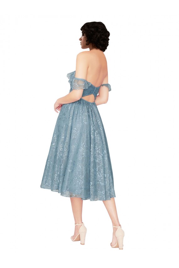 línea A Hombros Descubiertos Encaje Corto Vestidos de dama de honor / Vestidos de cóctel Al Por Mayor